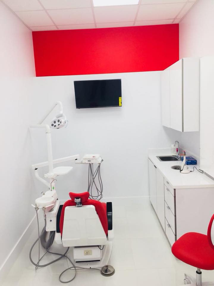 Dentista Cerca de mi Dentist in Kendall